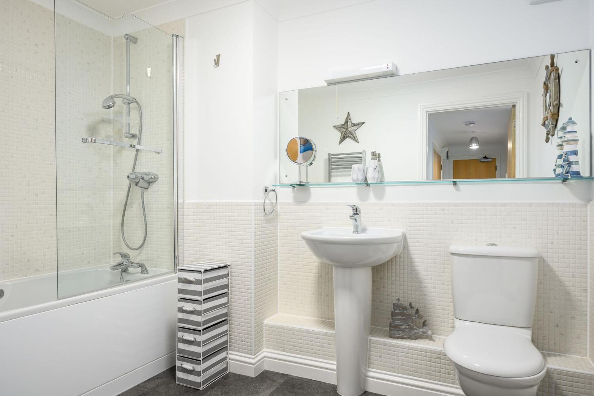 8 Spinnakers In Fistral, Newquay Holiday home