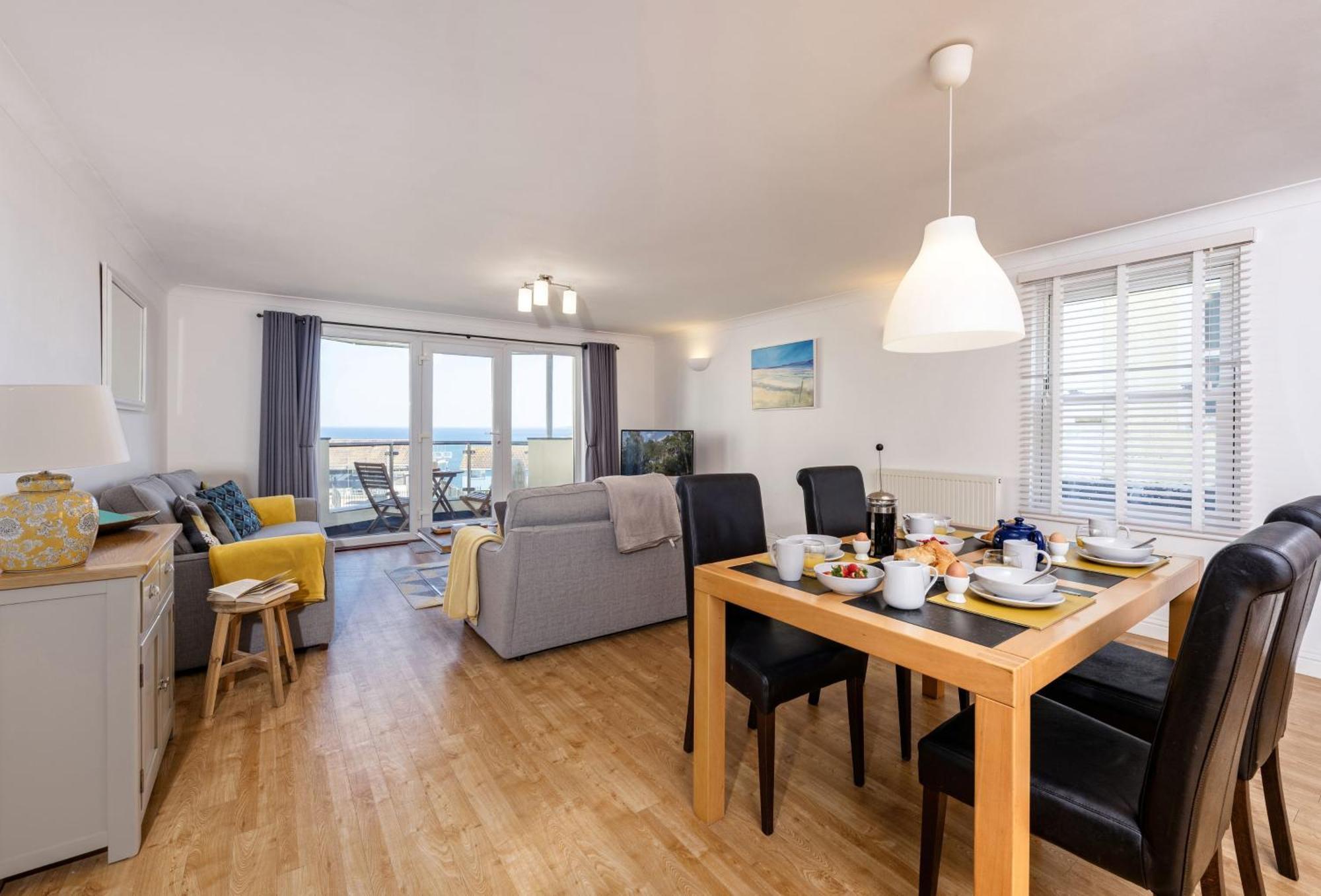 8 Spinnakers In Fistral, Newquay Holiday home