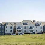 8 Spinnakers In Fistral, Newquay